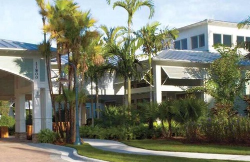 Estero Condo | Hyatt Vacation at Coconut Cove