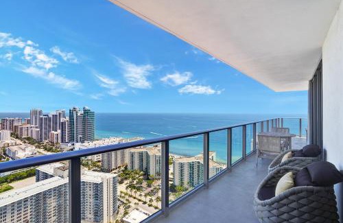 Hollywood South Central Beach House | HYDE 2BR Panoramic Oceanview - No Resort Fees & Free Parking Exclusive to This Unit