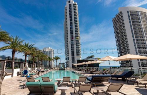 Hollywood South Central Beach Resort | HYDE Beach House Apartments