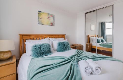 Lancaster Gate Apartment | Hyde park,2 Bedrooms 2Bathrooms, Perfect for Families!