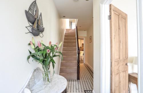 Borth-y-Gest House | Hyfrydle