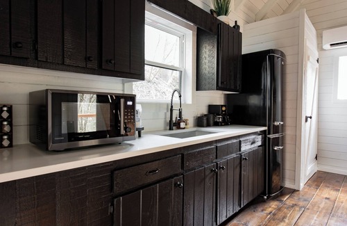 Cashes Valley Cabin | Hygge Hollow Cabin on Fightingtown Creek
