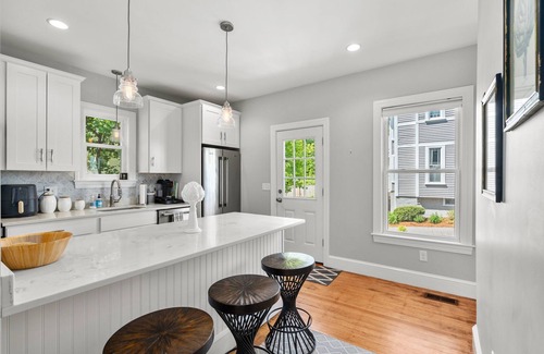 Newburyport House | Hygge House Retreat, Spacious downtown Newburyport Living