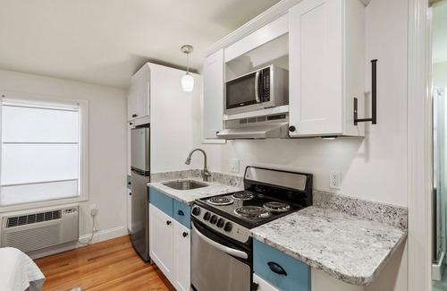Newburyport Hotel | Hygge House Suites