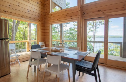 Valois House | Hygge on Seneca: "Relaxing Seneca Lake Getaway!"