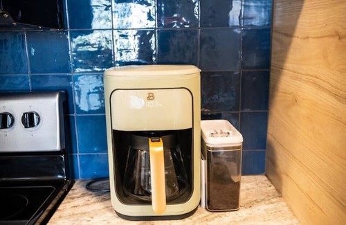 Buena Vista Apartment | Hygge Studio- BRAND NEW- Main Street
