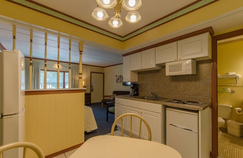 Cape May Court House Hotel | Hyland Motor Inn