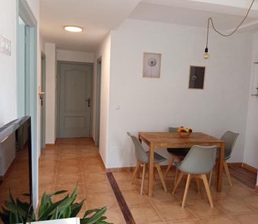 Arcade Apartment | HYP - O Rincón Verde