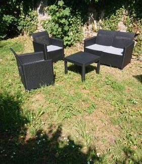 Dernier Sou Apartment | HYPER CENTRE AVEC JARDIN 47m2 COSY