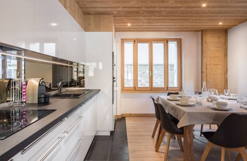 Megeve Apartment | Hypercentre : Spacious, comfortable apartment - sleeps up to 8