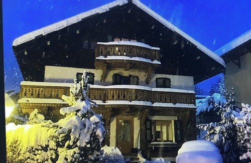 Megeve Apartment | Hypercentre : Spacious, comfortable apartment - sleeps up to 8