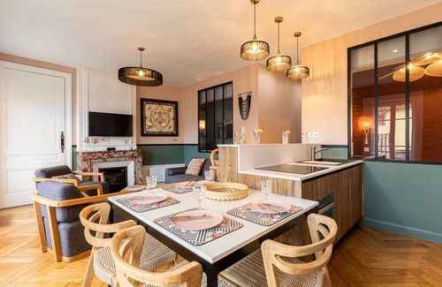 Old Lyon Apartment | Hypercentre Vieux Lyon exceptional view
