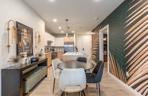 The Gulch House | Hyve - Tempo - 2 Units - Walk to Broadway