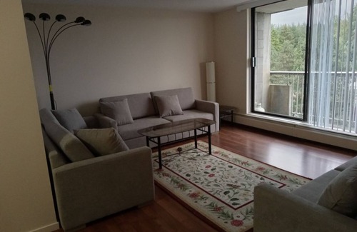 Coquitlam Apartment | I bdrm apartment near skytrain