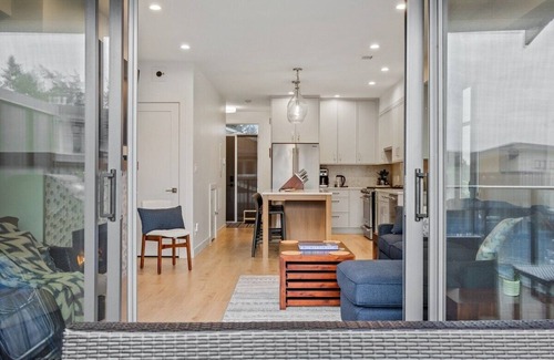 Black Creek House | "I Beach You To It" at The Beach House!