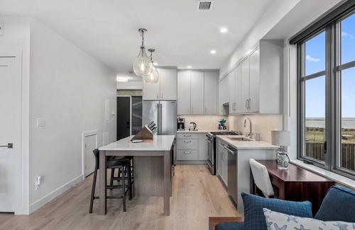 Black Creek House | "I Beach You To It" at The Beach House!