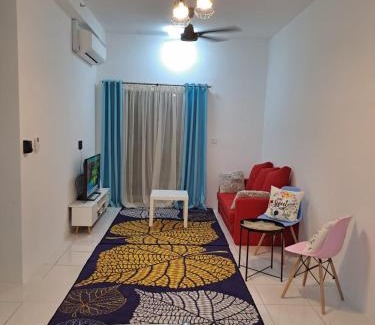 Kampung Rawa Apartment | İmpiana Homestay near PUTRAJAYA, CYBERJAYA, Musliem Only,WIFI,Netflix