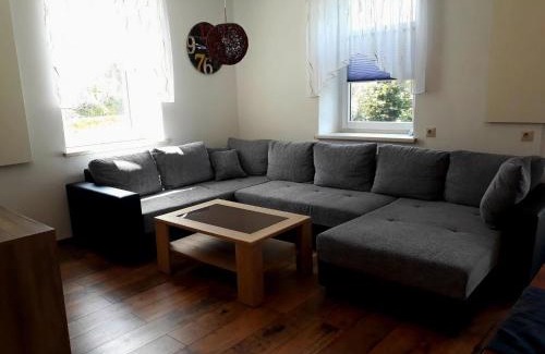 Reinhardtsdorf-Schoena House | I "Old School" Comfortable holiday residence