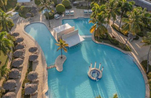 Costa Dorada Resort | Iberostar Waves Costa Dorada - All Inclusive