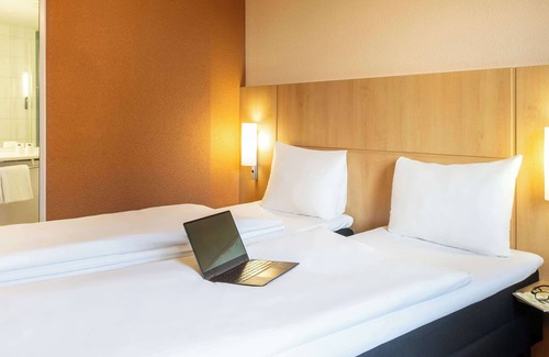 Gundeldingen Hotel | ibis Basel Bahnhof