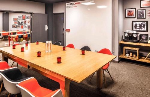 Theatreland Birmingham Hotel | ibis Birmingham Centre New Street Station Hotel