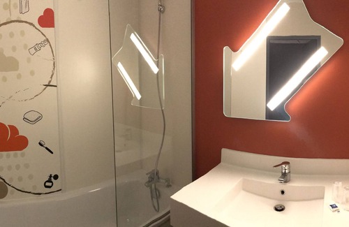 Saint-Christol-Les-Ales Hotel | ibis budget Alès Saint Christol