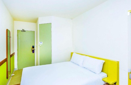 Watson Hotel | ibis Budget Canberra