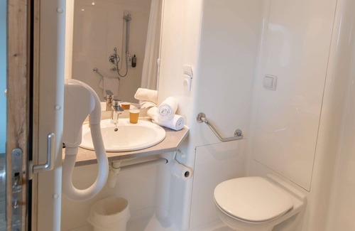 Ciboure Hotel | ibis budget Ciboure Saint Jean de Luz