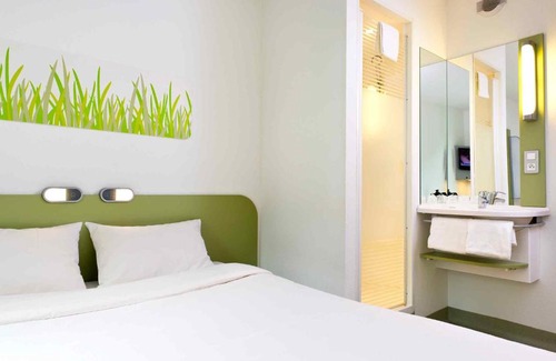 Poitiers Hotel | ibis budget Gare de Poitiers