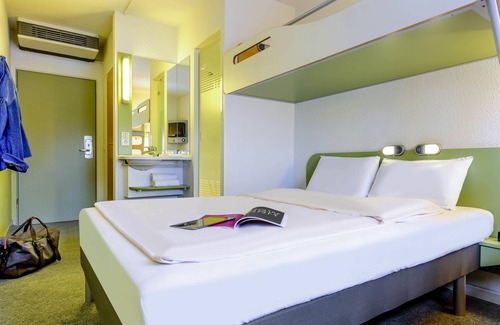Quickbornerheide Hotel | Ibis Budget Hamburg Quickborn