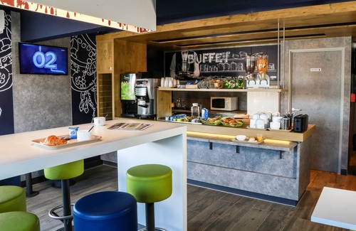 Vitrolles Hotel | ibis budget Marseille Vitrolles