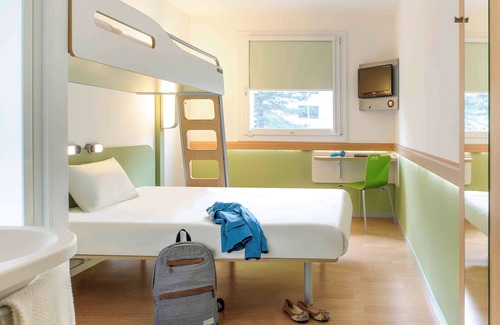 Vitrolles Hotel | ibis budget Marseille Vitrolles