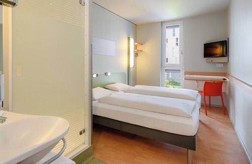 Am Riesenfeld Hotel | Ibis Budget Muenchen City Olympiapark
