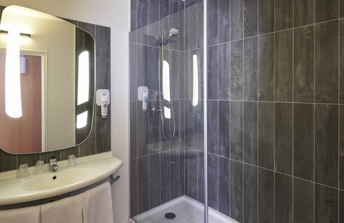 Cholet Hotel | ibis Cholet