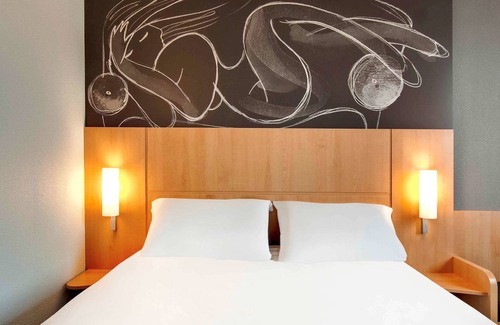 Riom Hotel | ibis Clermont Ferrand Nord Riom