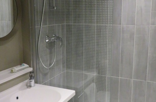 Melun Hotel | ibis Melun Hotel