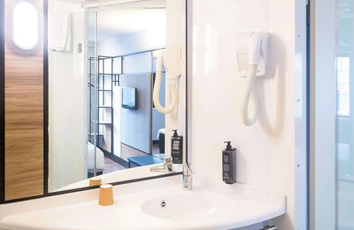 Tremblay-les-Gonesse Hotel | ibis Paris CDG Airport