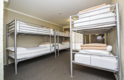 Sutton Hotel | ibis Styles Canberra Eagle Hawk