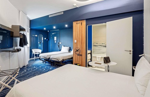 Paray-Vieille-Poste Hotel | ibis Styles Paris Orly Airport