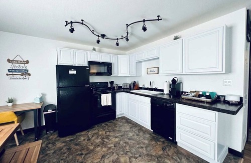 Joseph Condo | Ice Lake 2nd floor 2 bdrm condo
