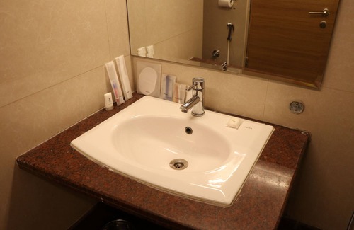 Krishnarajapura Hotel | ICON Express by BHAGINI