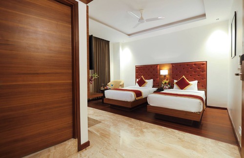 Whitefield Hotel | Icon Grand Hotel by Bhagini