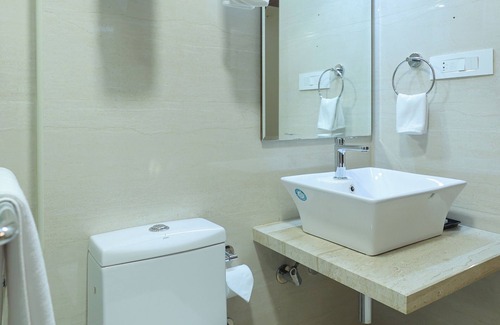Whitefield Hotel | Icon Grand Hotel by Bhagini