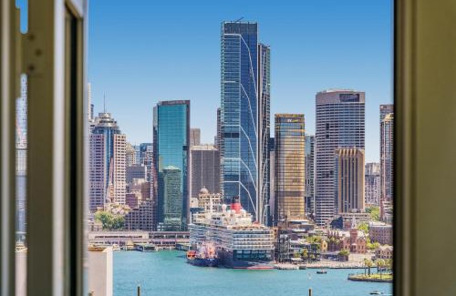 Kirribilli Apartment | Iconic Harbour Bridge Views