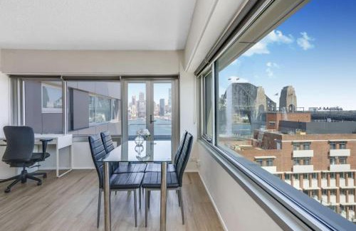 Kirribilli Apartment | Iconic Harbour Bridge Views
