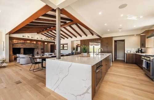 Kissing Camels House | Iconic Historic Estate at Garden of the Gods- Serenity, Luxury, Ideal Location