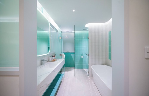 Nguyen Thai Binh Hotel | IconSphere Hotel