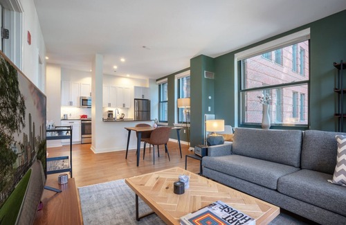 Downtown Boston Apartment | Ideal Downtown 1BR w/W/D, Doorman, near Chinatown T, by Blueground