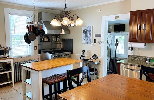 Eastport Apartment | Ideal Eastport/Annapolis Location