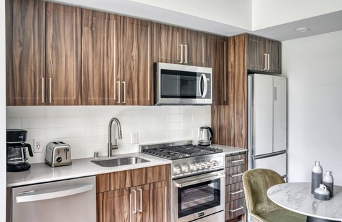 Downtown Seattle Apartment | Ideal First Hill 1BR w/W/D, nr Freeway Park, by Blueground